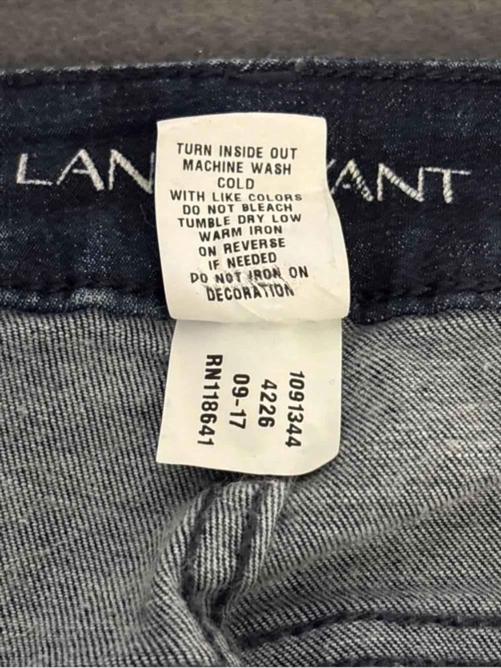 Lane Bryant Women's Blue denim Distressed Ripped Skinny Jeans Stretch size 18 R - Picture 10 of 12
